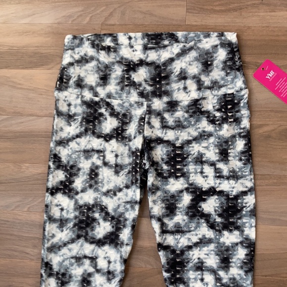 3/$45 YMI performance fitness wear tie dye print top & stretch pant XL jr - Picture 6 of 17